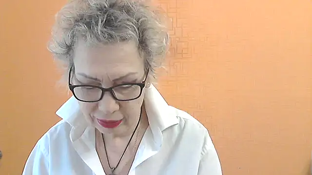 Snapshot of NessyJenixs chatting on 03/25/26, 08:14 NessyJenixs online show from 03/25/26, 08:14