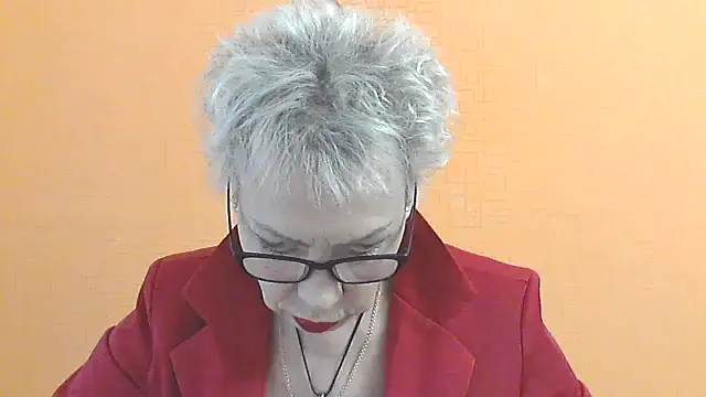 NessyJenixs online show from 10/21/25, 06:57
