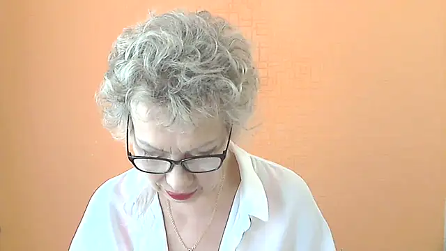 Snapshot of NessyJenixs chatting on 07/18/26, 06:33 NessyJenixs online show from 07/18/26, 06:33