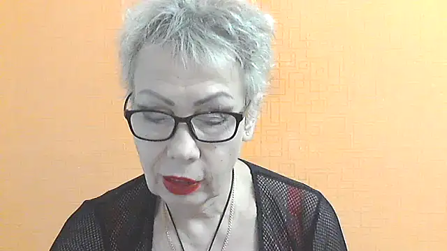 NessyJenixs online show from 11/10/25, 07:35