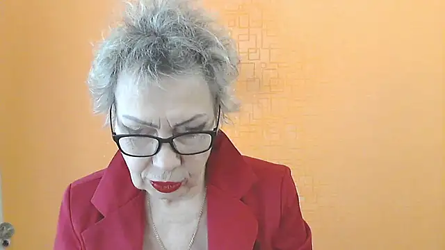 NessyJenixs online show from 01/12/26, 08:43