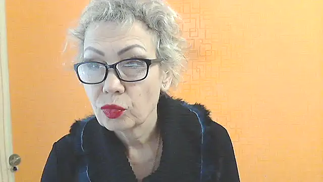 NessyJenixs online show from 02/05/26, 08:10