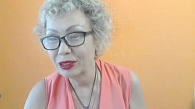 Snapshot of NessyJenixs chatting on 07/05/26, 01:07 NessyJenixs online show from 07/05/26, 01:07