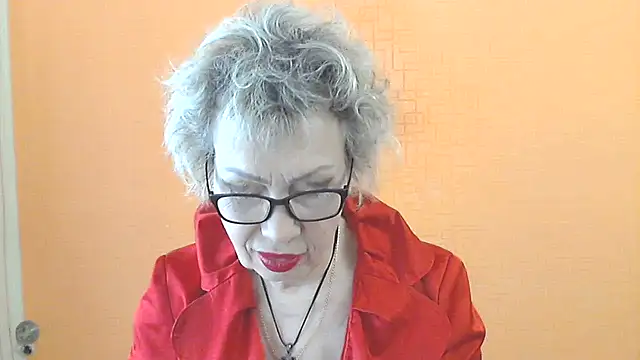 Snapshot of NessyJenixs chatting on 04/26/26, 07:05 NessyJenixs online show from 04/26/26, 07:05