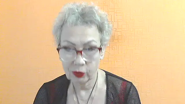 NessyJenixs online show from 11/11/25, 07:03