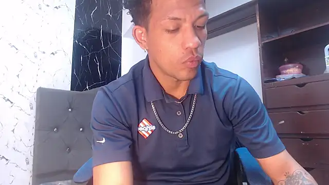 Snapshot of carlos_alber12 chatting on 09/10/25, 06:51 carlos alber12 online show from 09/10/25, 06:51