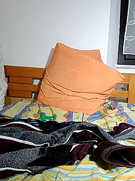 Snapshot of cingonduro chatting on 02/15/26, 07:02 cingonduro online show from 02/15/26, 07:02