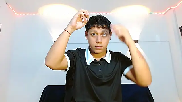 Tylerdrdn online show from 12/03/25, 10:42