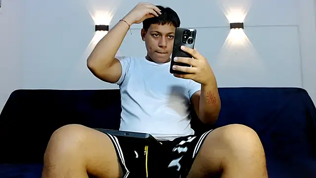 Tylerdrdn online show from 11/05/25, 09:29