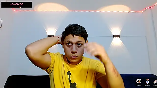 Tylerdrdn online show from 11/26/25, 07:14