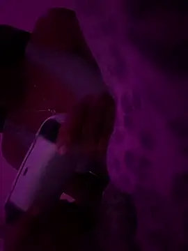 Snapshot of theprettysoles chatting on 04/08/26, 06:37 theprettysoles online show from 04/08/26, 06:37