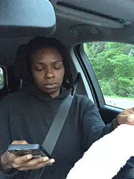 Snapshot of theprettysoles chatting on 04/06/26, 11:50 theprettysoles online show from 04/06/26, 11:50