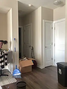 Snapshot of theprettysoles chatting on 12/21/25, 02:41 theprettysoles online show from 12/21/25, 02:41