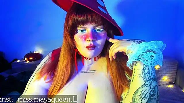 missmayaqueen online show from 10/31/25, 11:29