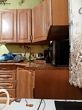 Snapshot of Laura_Kiss chatting on 02/12/26, 04:07 Laura Kiss online show from 02/12/26, 04:07