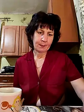 Snapshot of Laura_Kiss chatting on 03/01/25, 04:11 Laura Kiss online show from 03/01/25, 04:11