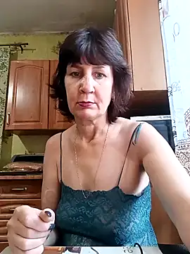 Laura Kiss online show from 11/20/25, 08:37