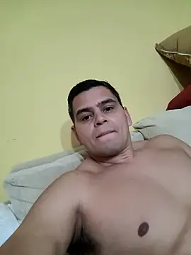 Snapshot of leandroc04 chatting on 06/03/26, 03:07 leandroc04 online show from 06/03/26, 03:07
