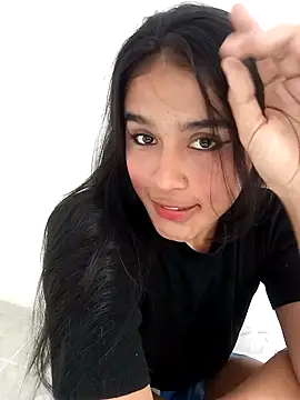 Morenalatina-hotsex online show from 02/17/26, 08:28