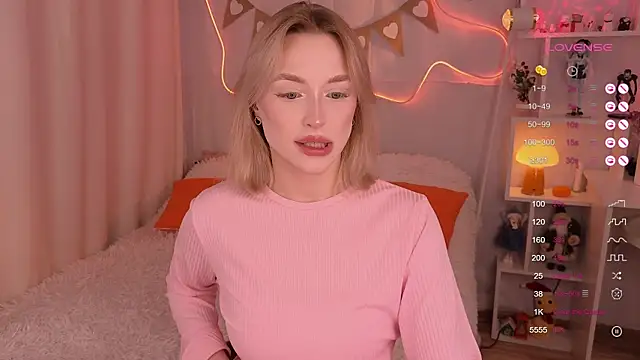 Snapshot of Sweettsiren chatting on 01/26/25, 07:42 Sweettsiren online show from 01/26/25, 07:42