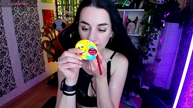 Snapshot of JessicaAlfo chatting on 06/27/26, 02:28 JessicaAlfo online show from 06/27/26, 02:28