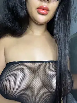 Snapshot of Lobna-alami chatting on 10/12/25, 06:53 Lobna-alami online show from 10/12/25, 06:53