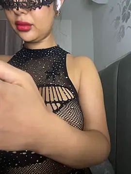 Snapshot of Lobna-alami chatting on 09/25/25, 09:32 Lobna-alami online show from 09/25/25, 09:32