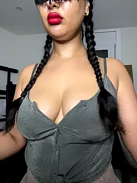 Snapshot of Lobna-alami chatting on 09/08/25, 09:36 Lobna-alami online show from 09/08/25, 09:36