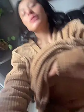 Snapshot of fiorella_paris chatting on 04/11/26, 09:29 fiorella paris online show from 04/11/26, 09:29