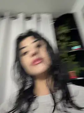 fiorella paris online show from 11/23/25, 04:11