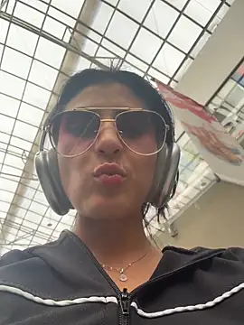 Snapshot of fiorella_paris chatting on 03/14/26, 09:10 fiorella paris online show from 03/14/26, 09:10