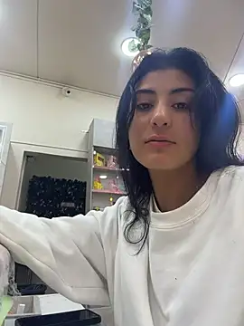 Snapshot of fiorella_paris chatting on 03/08/26, 03:59 fiorella paris online show from 03/08/26, 03:59