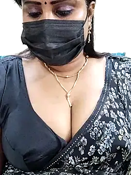 Snapshot of Queenflowerr chatting on 03/14/25, 05:57 Queenflowerr online show from 03/14/25, 05:57