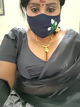 Queenflowerr online show from 11/06/25, 04:44