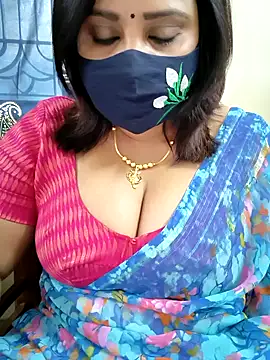 Queenflowerr online show from 01/11/26, 05:36