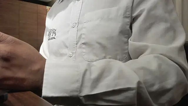 Snapshot of IndienTiger chatting on 02/17/26, 09:56 IndienTiger online show from 02/17/26, 09:56