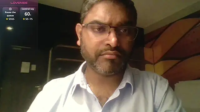 Snapshot of IndienTiger chatting on 09/10/25, 07:24 IndienTiger online show from 09/10/25, 07:24