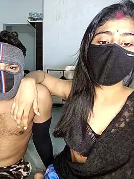 Snapshot of Love-N chatting on 10/12/25, 04:41 Love-N online show from 10/12/25, 04:41