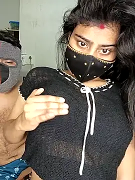 Snapshot of Love-N chatting on 02/10/26, 12:42 Love-N online show from 02/10/26, 12:42