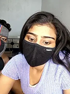 Snapshot of Love-N chatting on 01/08/26, 10:27 Love-N online show from 01/08/26, 10:27