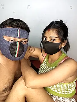 Snapshot of Love-N chatting on 03/27/26, 09:32 Love-N online show from 03/27/26, 09:32