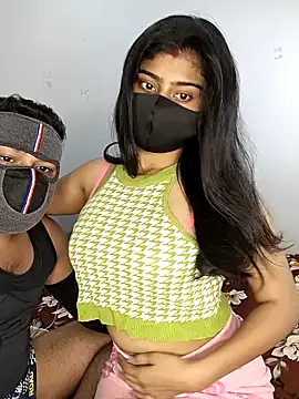 Snapshot of Love-N chatting on 03/06/26, 07:09 Love-N online show from 03/06/26, 07:09