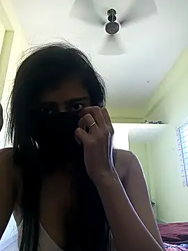 Snapshot of Love-N chatting on 03/22/25, 09:02 Love-N online show from 03/22/25, 09:02