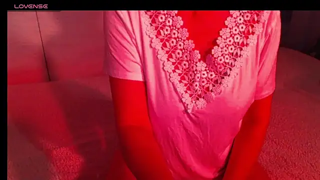 sweetchani666 online show from 04/05/26, 02:24