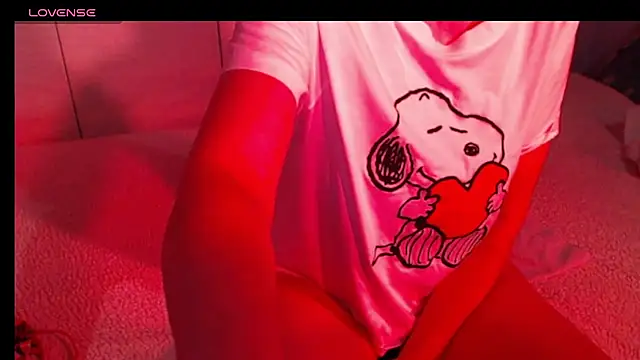 sweetchani666 online show from 04/11/26, 07:56