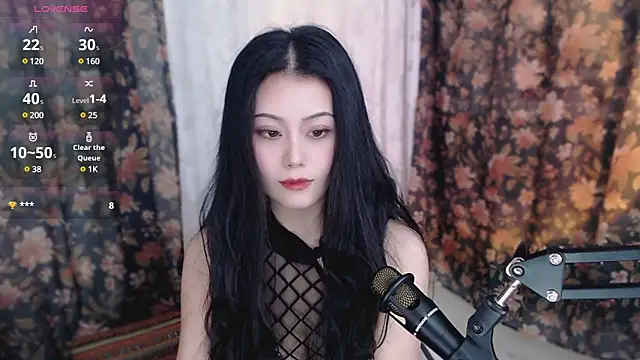 Snapshot of cat-lady-6688 chatting on 02/25/25, 10:26 cat-lady-6688 online show from 02/25/25, 10:26