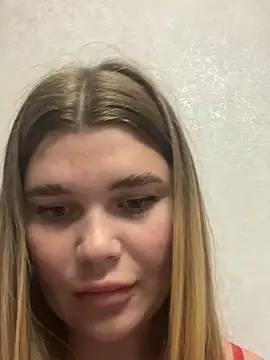 ella zzz online show from 10/03/25, 05:36