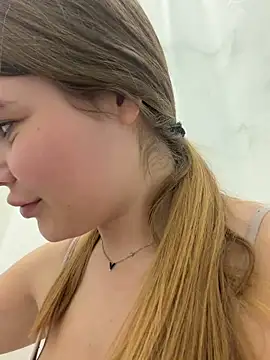 ella zzz online show from 03/11/26, 09:42