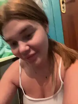 ella zzz online show from 09/28/25, 06:37