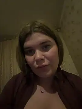 Snapshot of ella_zzz chatting on 05/10/26, 08:54 ella zzz online show from 05/10/26, 08:54